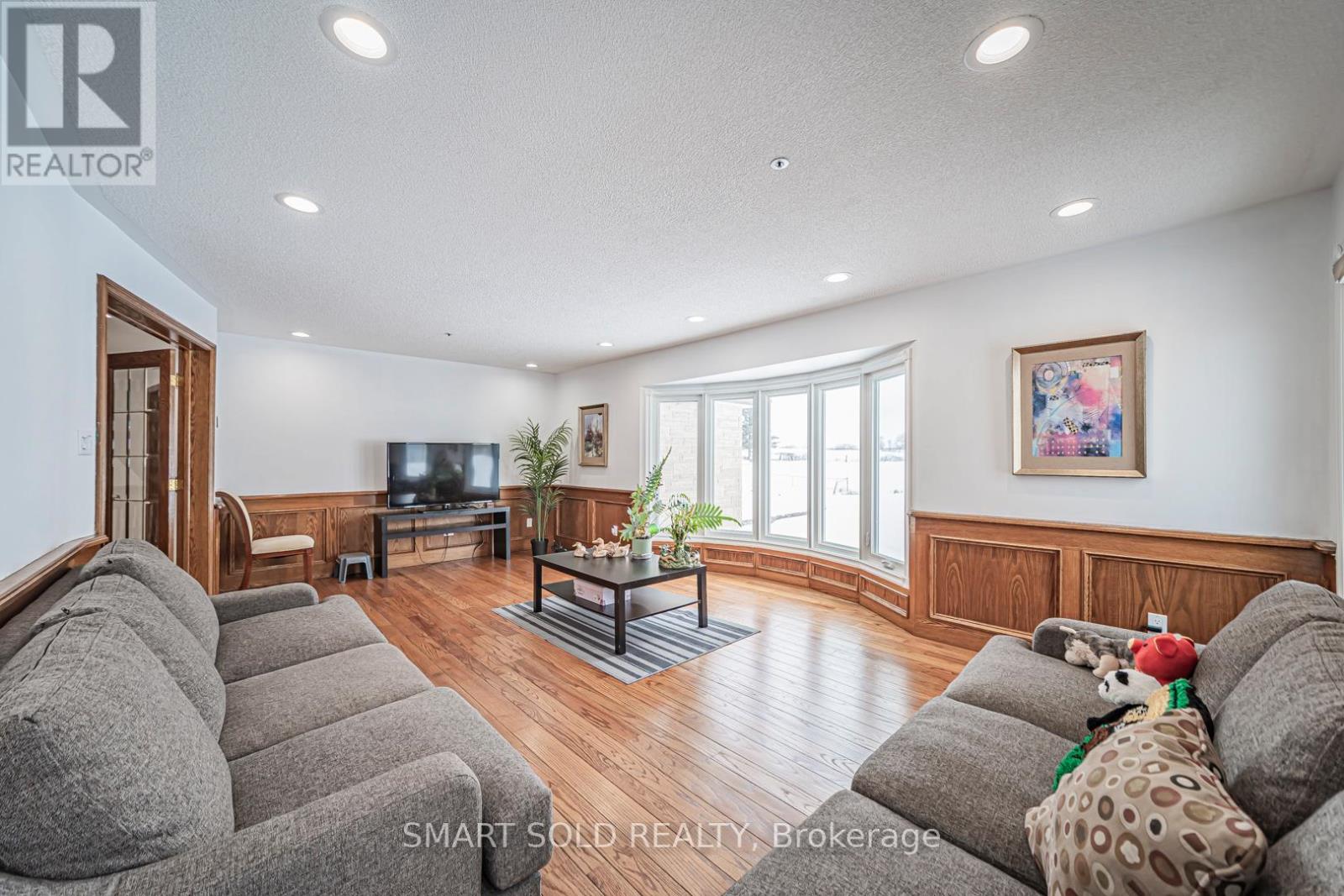 1008 Mount Albert Road, East Gwillimbury, Ontario  L0G 1V0 - Photo 17 - N12791010