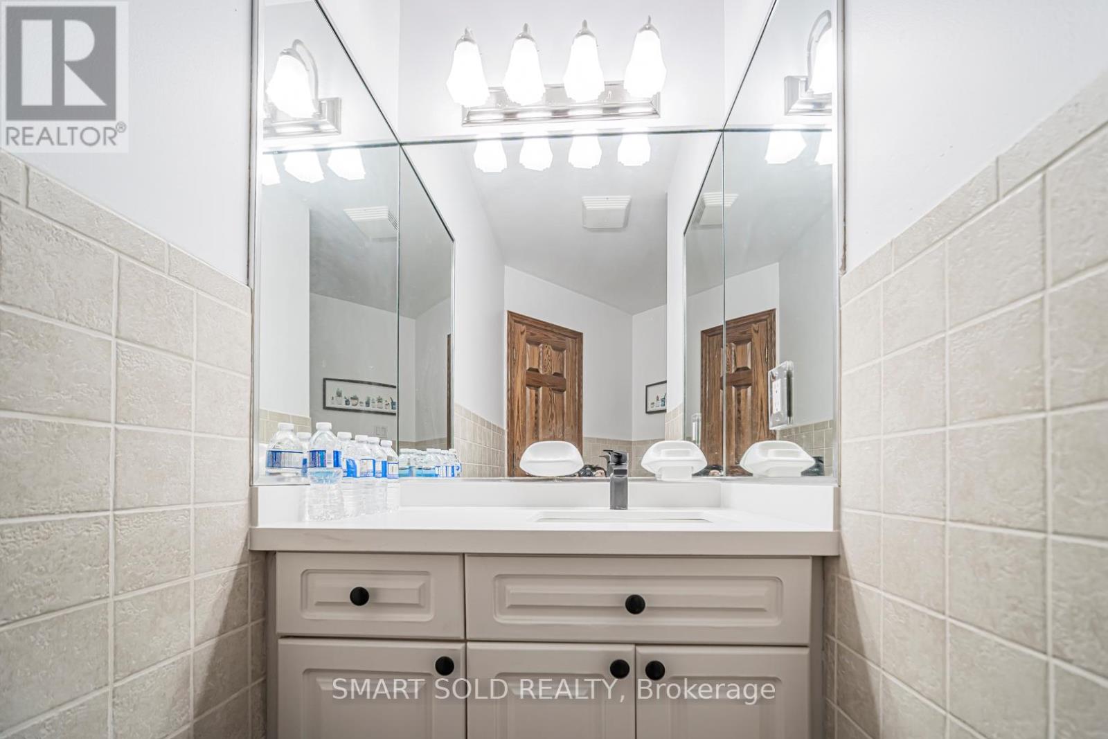 1008 Mount Albert Road, East Gwillimbury, Ontario  L0G 1V0 - Photo 39 - N12791010