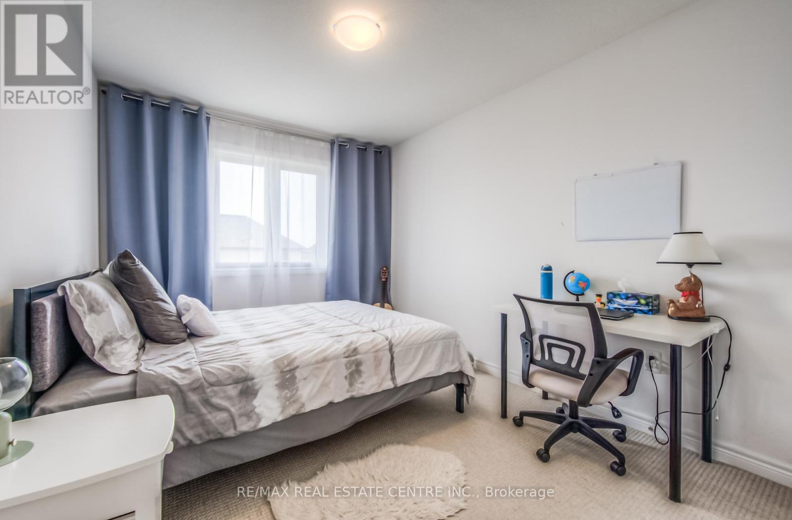 19 Baker Lane, Brant, Ontario  N3L 0K3 - Photo 8 - X12790998