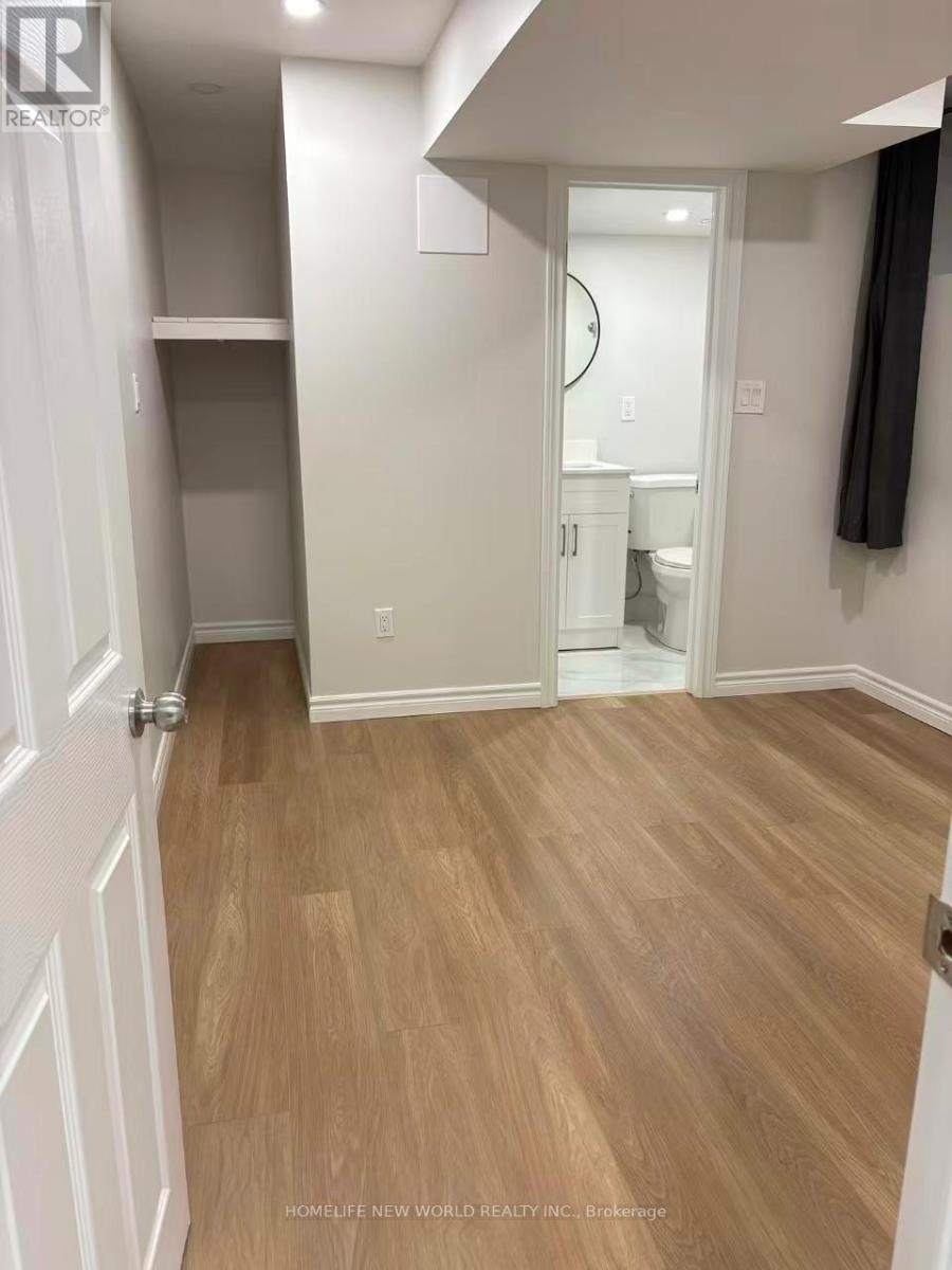 256 Palmerston Avenue N, Toronto, Ontario  M6J 2J4 - Photo 6 - C12791024