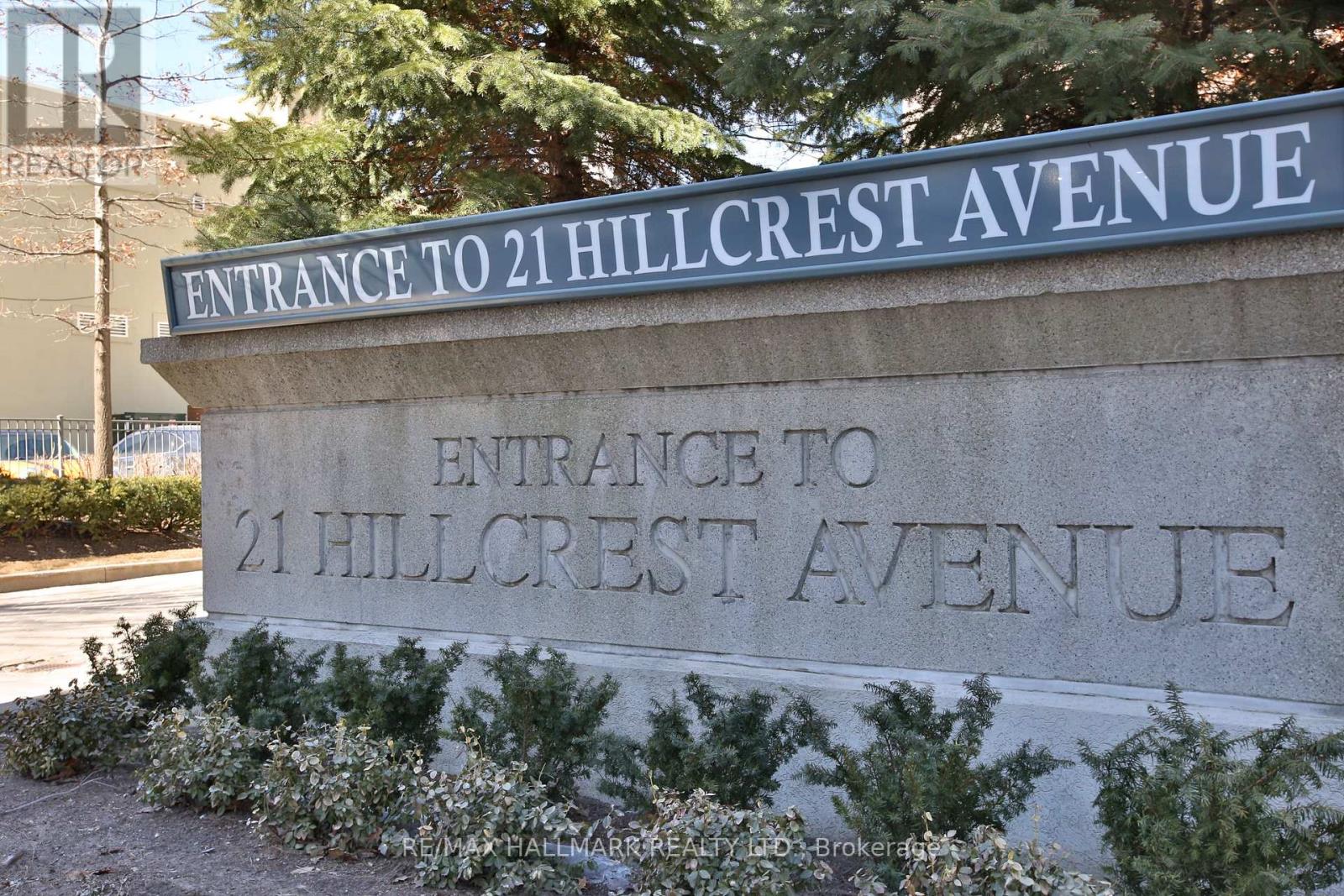 502 - 21 HILLCREST AVENUE, Toronto, Ontario