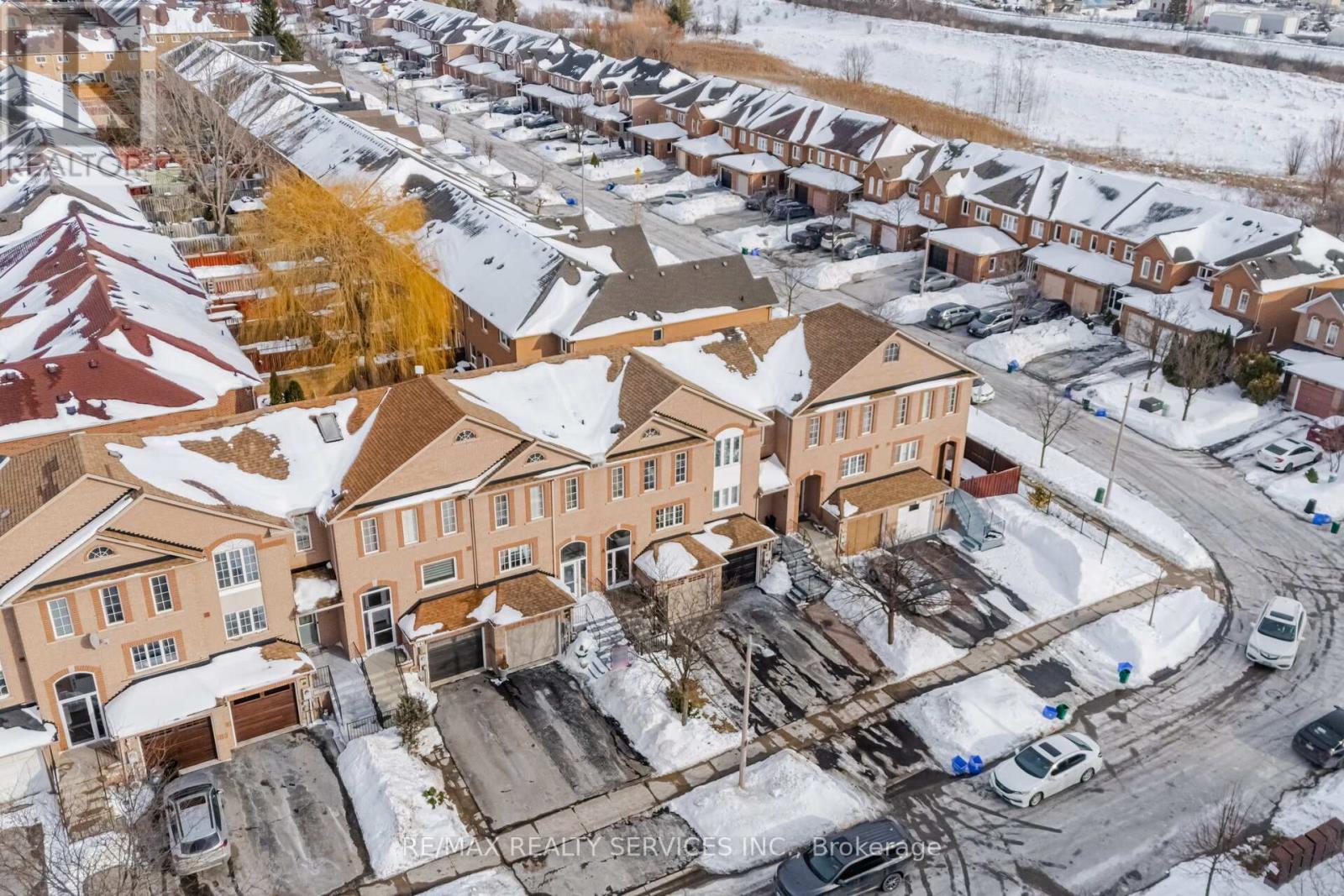 138 Parktree Drive, Vaughan, Ontario  L6A 2R3 - Photo 2 - N12791020