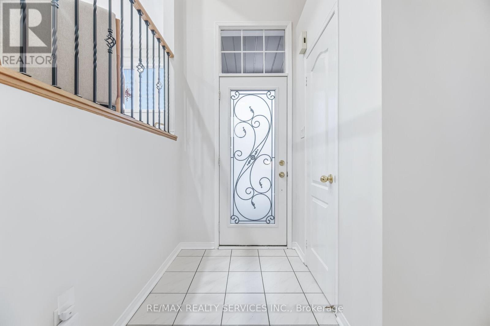 138 Parktree Drive, Vaughan, Ontario  L6A 2R3 - Photo 6 - N12791020