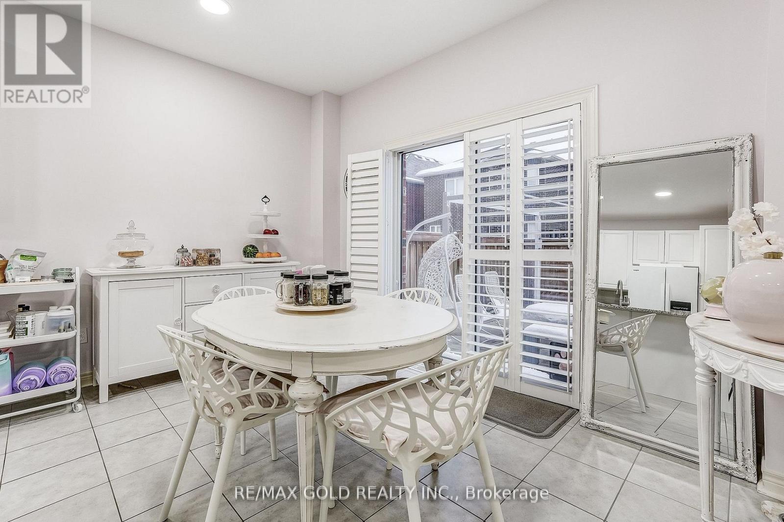 552 Bessborough Drive, Milton, Ontario  L9T 8P5 - Photo 17 - W12791018