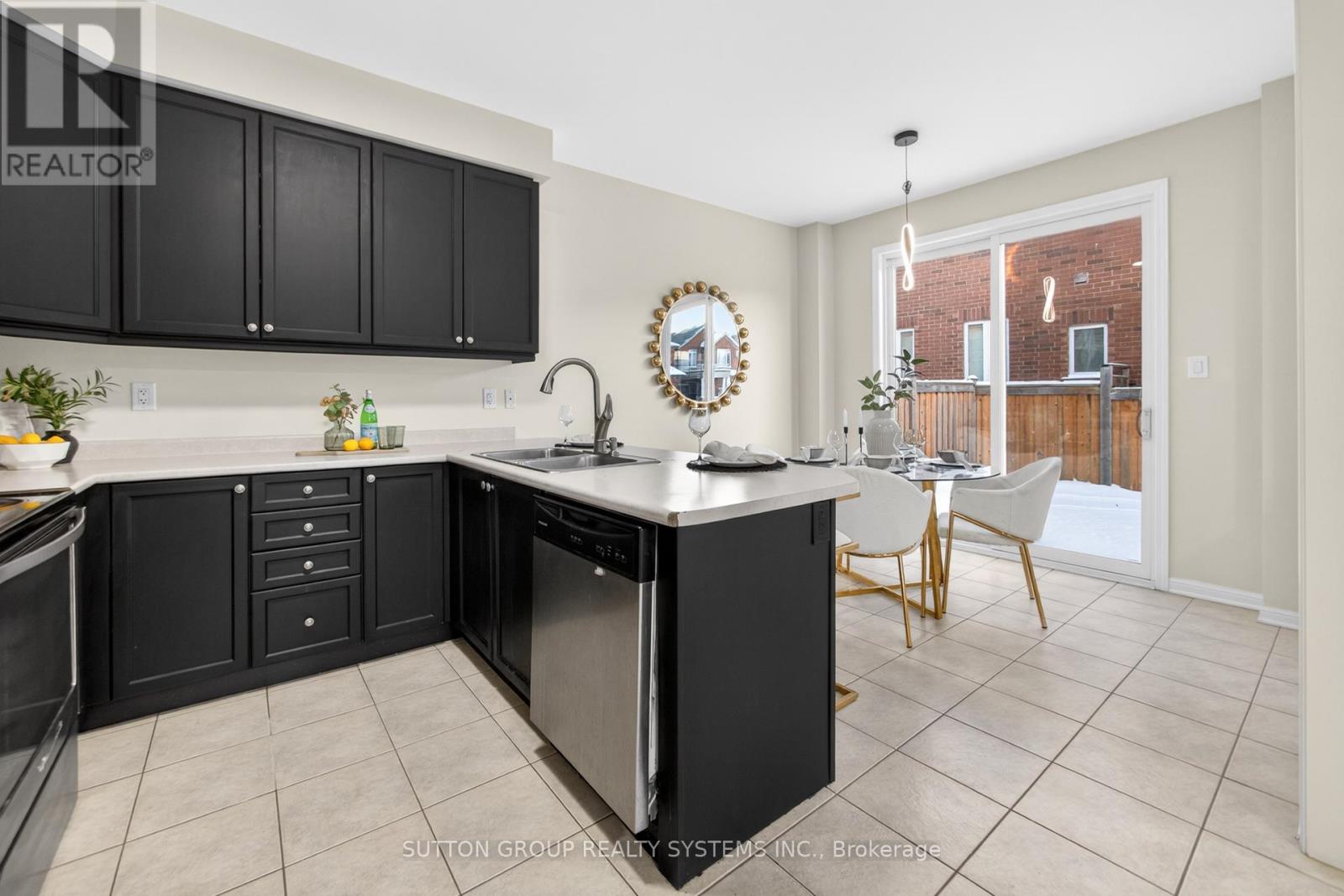 1030 Savoline Boulevard, Milton, Ontario  L9T 8P3 - Photo 12 - W12791028