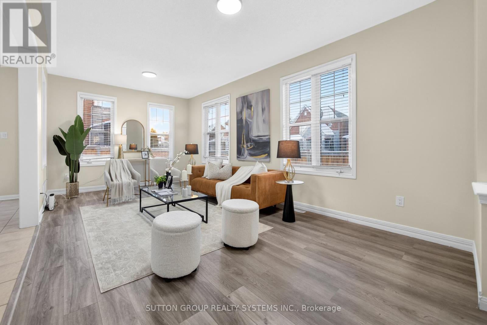 1030 Savoline Boulevard, Milton, Ontario  L9T 8P3 - Photo 4 - W12791028