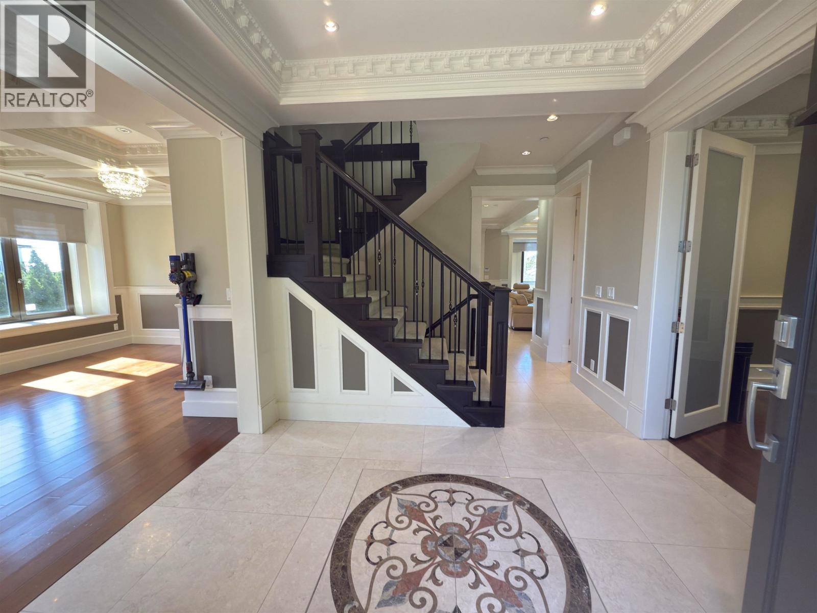 7689 Jasper Crescent, Vancouver, British Columbia  V5P 3S7 - Photo 11 - R3090001