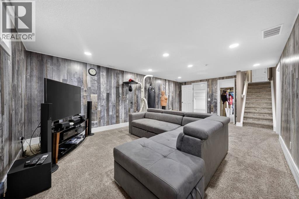 740 Lake Ontario Drive Se, Calgary, Alberta  T2J 3J8 - Photo 29 - A2282637