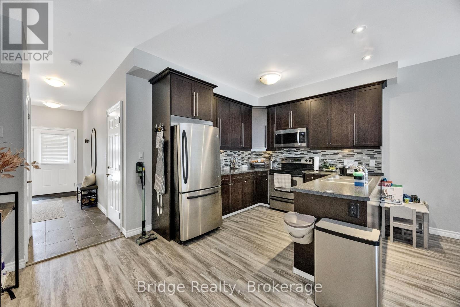 10 - 1016 Oakcrossing Gate, London North, Ontario  N6G 0H1 - Photo 10 - X12791038