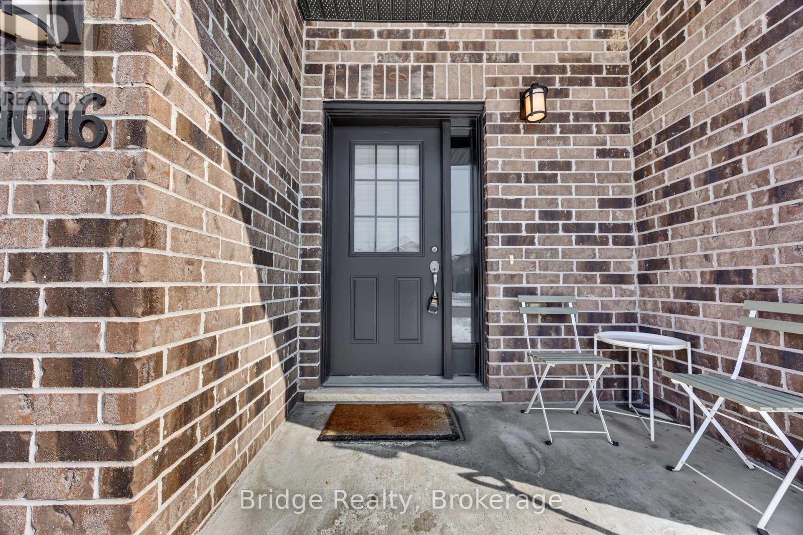 10 - 1016 Oakcrossing Gate, London North, Ontario  N6G 0H1 - Photo 5 - X12791038