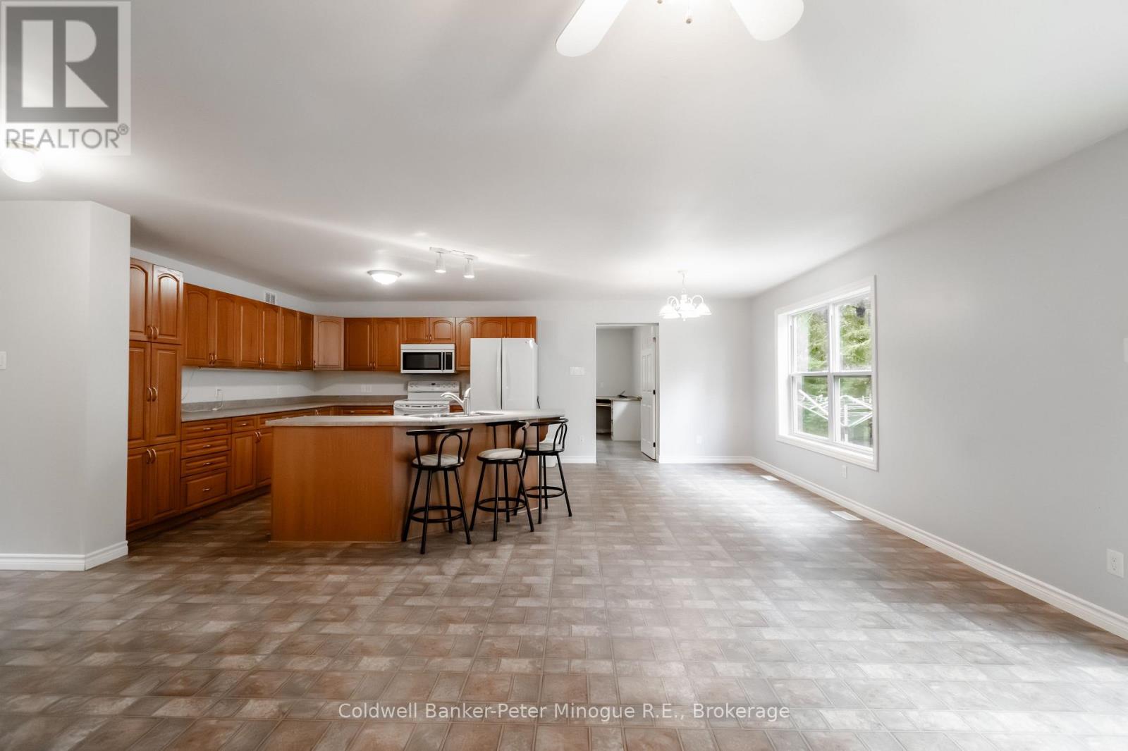 567 Sunset Cove Road, Callander, Ontario  P0H 1H0 - Photo 34 - X12593256