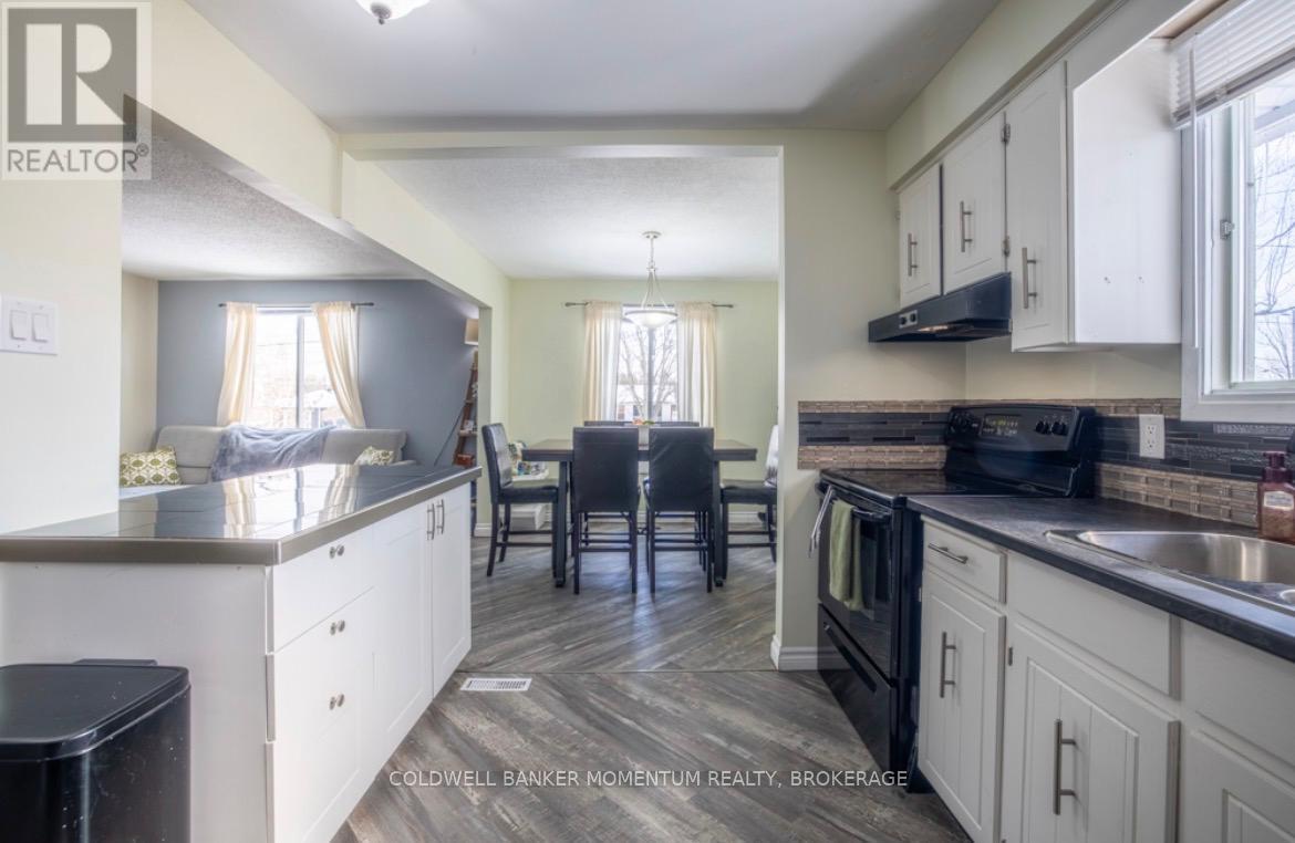 1145 Pettit Road, Fort Erie, Ontario  L2A 5A2 - Photo 10 - X12791042