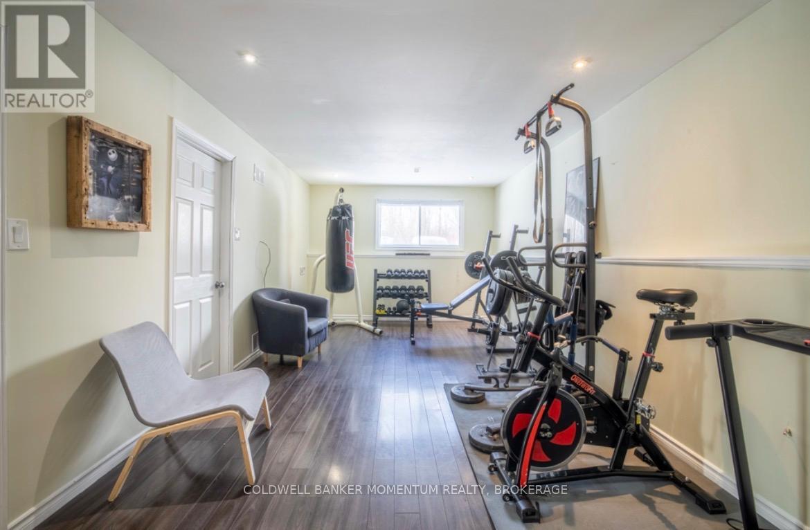 1145 Pettit Road, Fort Erie, Ontario  L2A 5A2 - Photo 20 - X12791042