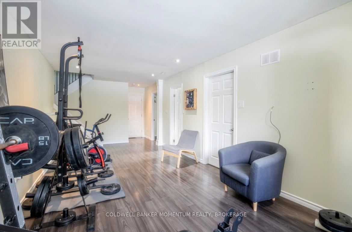 1145 Pettit Road, Fort Erie, Ontario  L2A 5A2 - Photo 21 - X12791042