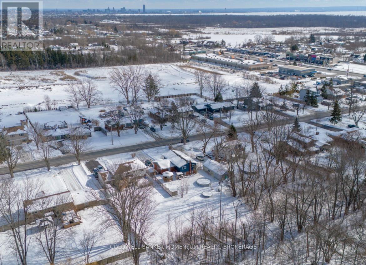 1145 Pettit Road, Fort Erie, Ontario  L2A 5A2 - Photo 33 - X12791042