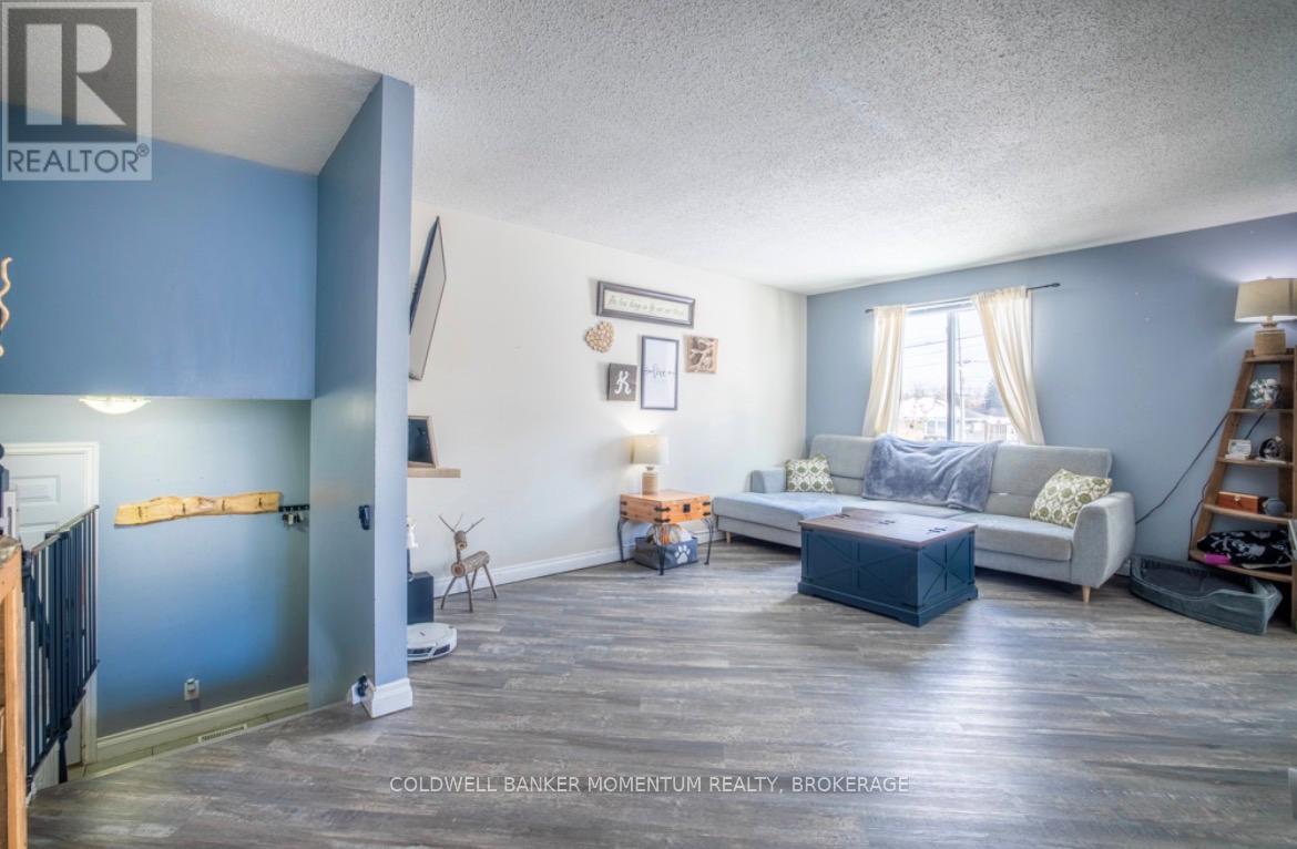 1145 Pettit Road, Fort Erie, Ontario  L2A 5A2 - Photo 6 - X12791042