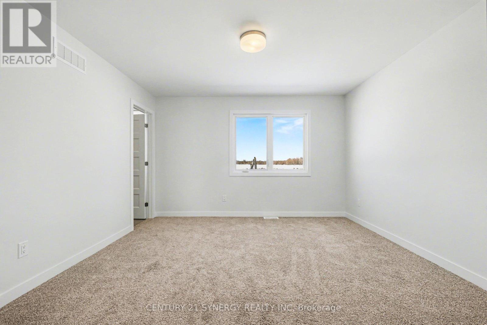 21 Helen Street, North Stormont, Ontario  K0A 1R0 - Photo 15 - X12460597