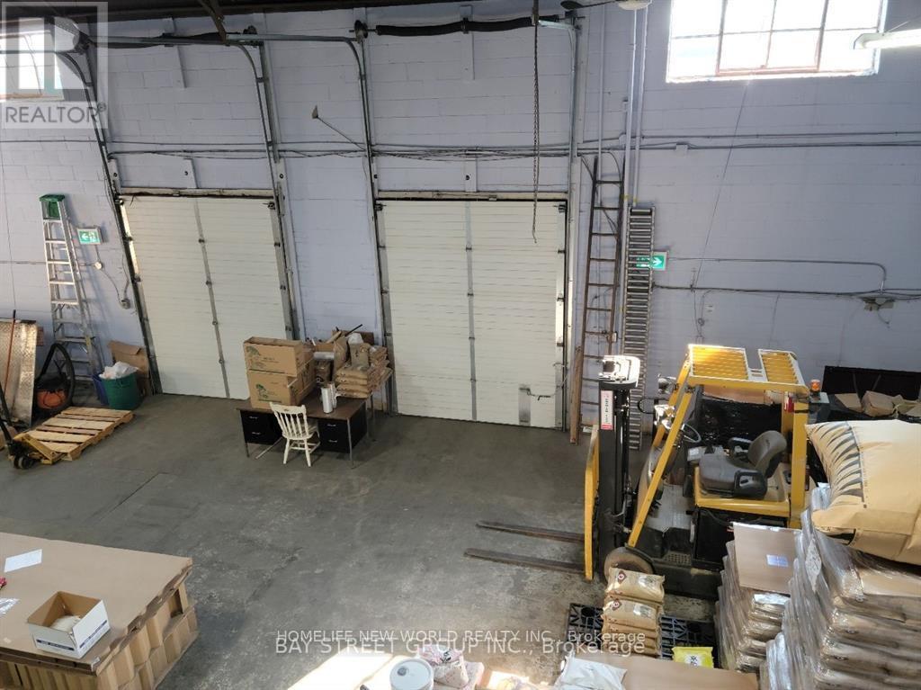 85 Steelcase Road E, Markham, Ontario  L3R 1E9 - Photo 2 - N12791034