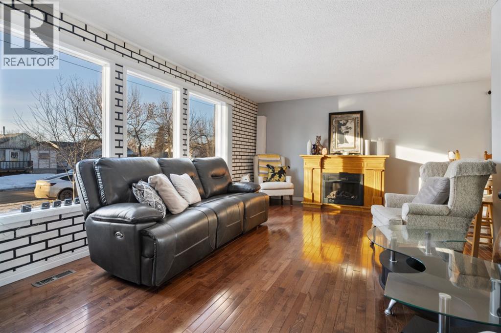 5223 42 Street, Camrose, Alberta  T4V 1A7 - Photo 14 - A2286650