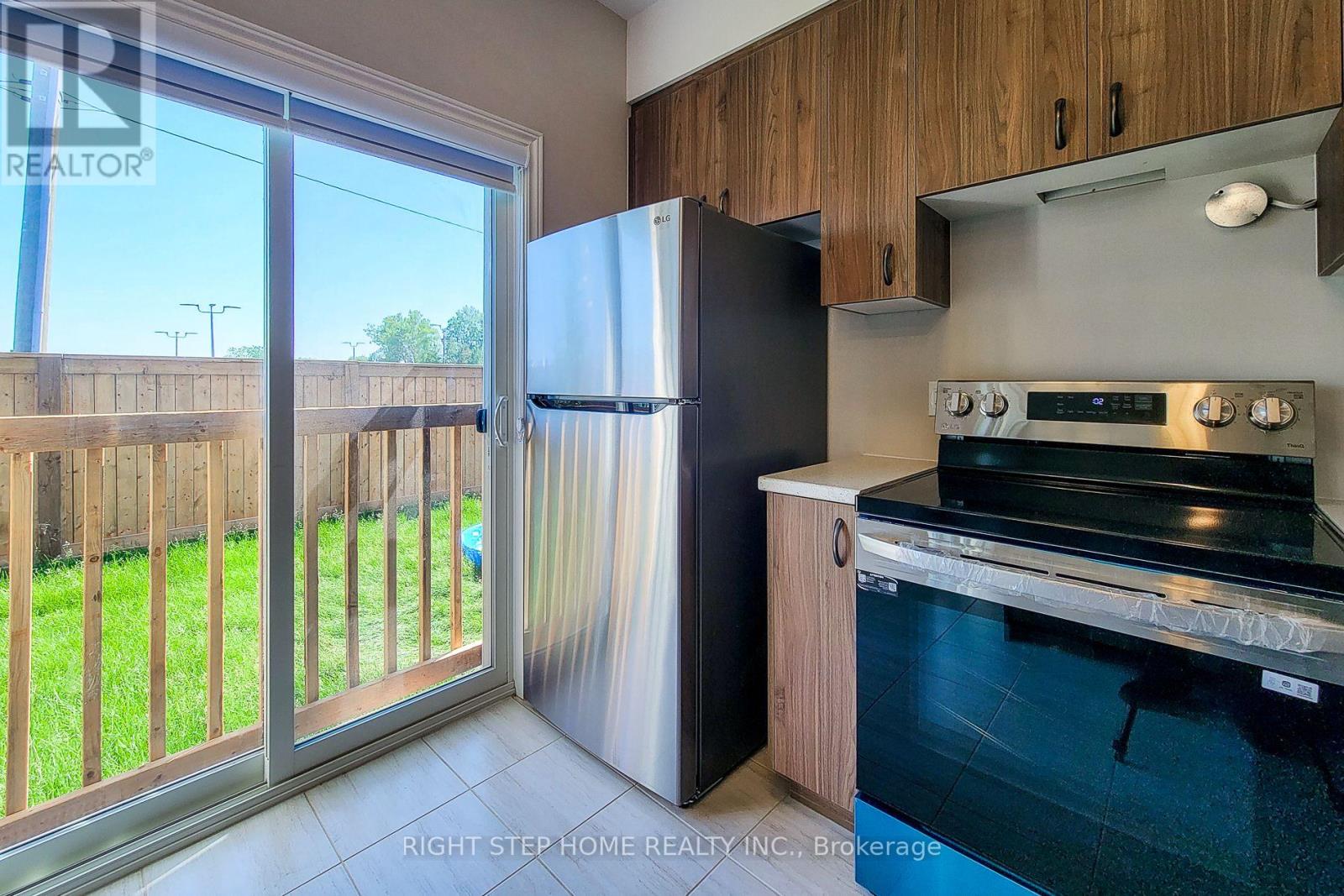 9 Mann Trail N, Welland, Ontario  L3C 0K2 - Photo 12 - X12791090