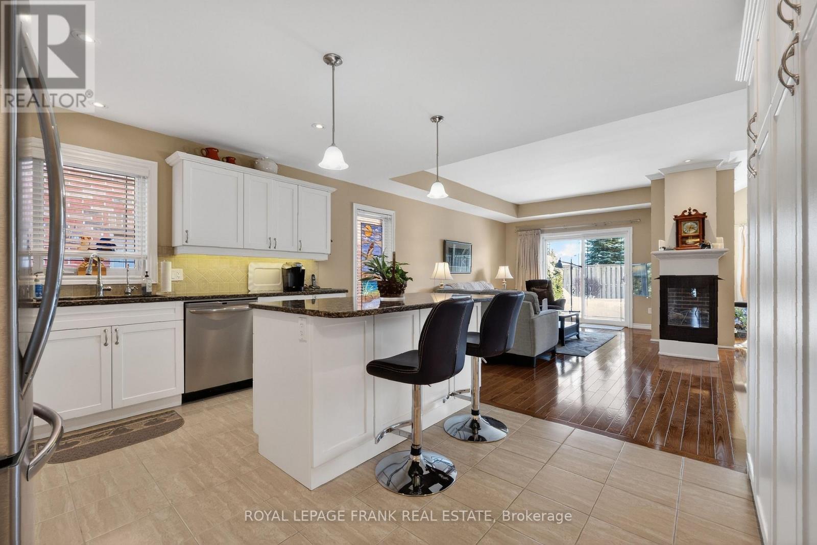 9 Green Arbour Way, Kawartha Lakes, Ontario  K9V 0E7 - Photo 4 - X12760488