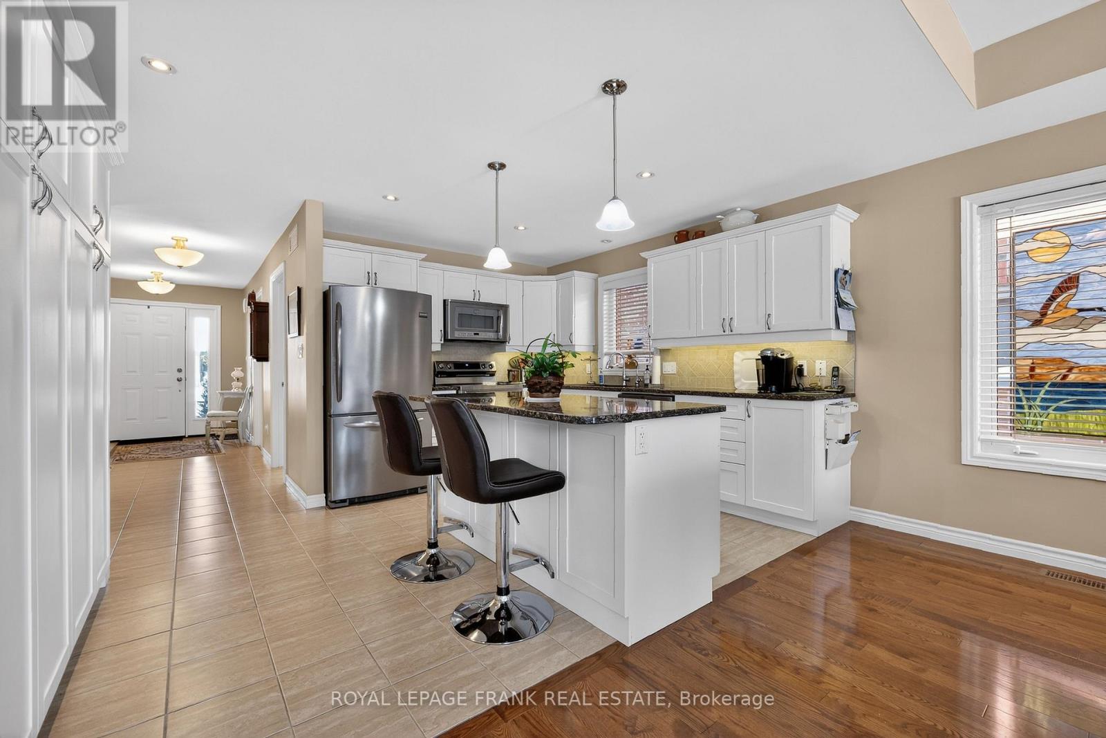 9 Green Arbour Way, Kawartha Lakes, Ontario  K9V 0E7 - Photo 7 - X12760488