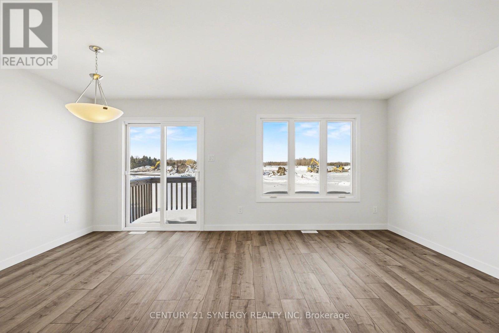 21 Helen Street, North Stormont, Ontario  K0A 1R0 - Photo 11 - X12460597