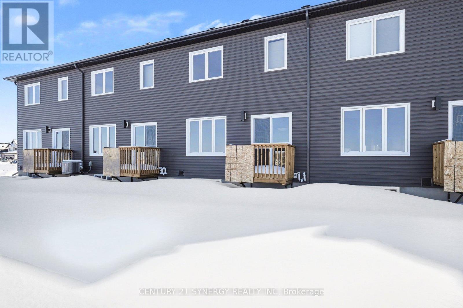 21 Helen Street, North Stormont, Ontario  K0A 1R0 - Photo 25 - X12460597