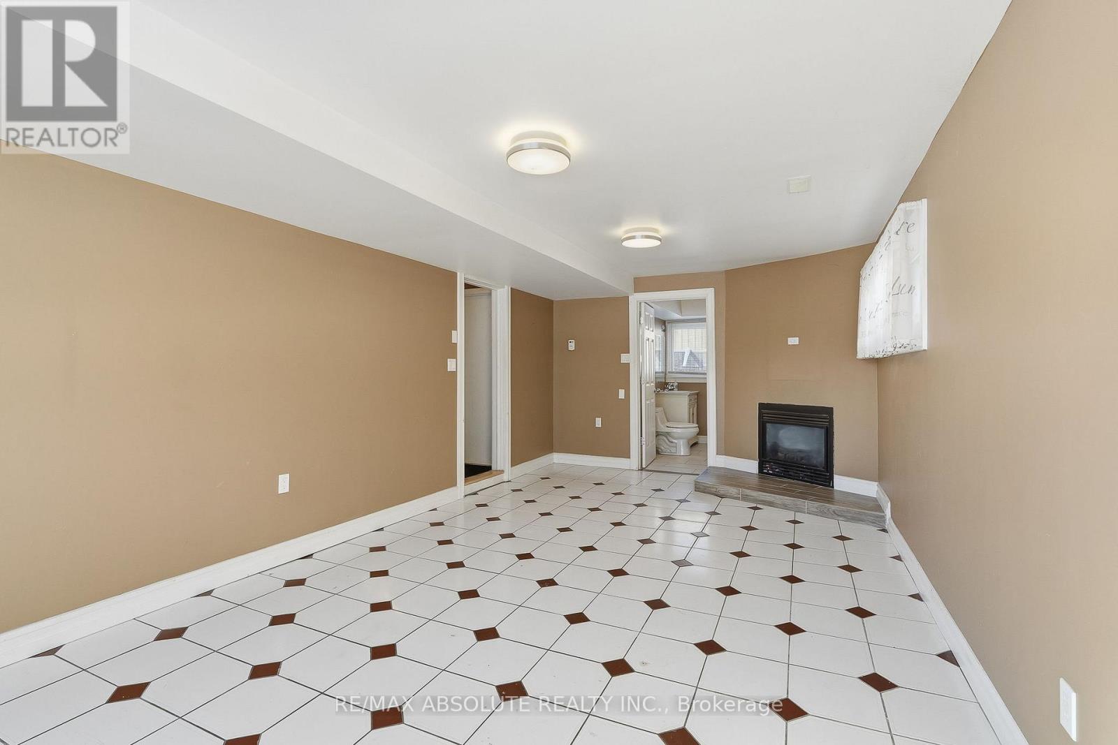 408-410 Allen Boulevard, Ottawa, Ontario  K1L 7B5 - Photo 14 - X12791108