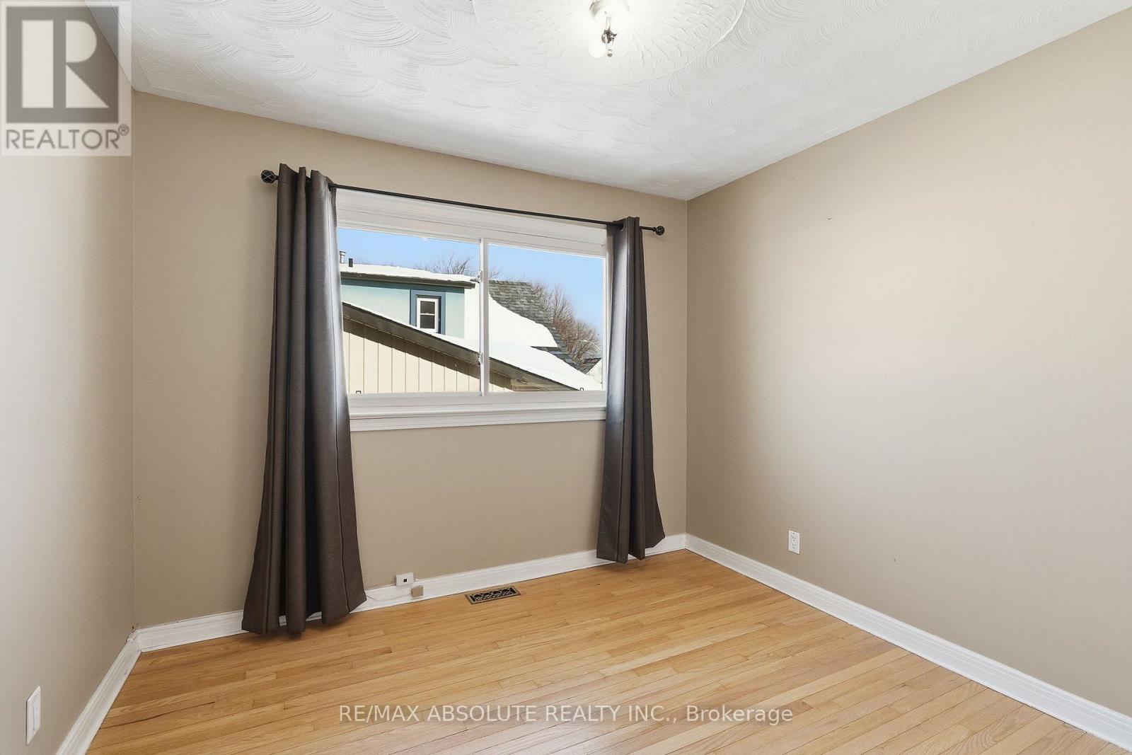 408-410 Allen Boulevard, Ottawa, Ontario  K1L 7B5 - Photo 20 - X12791108