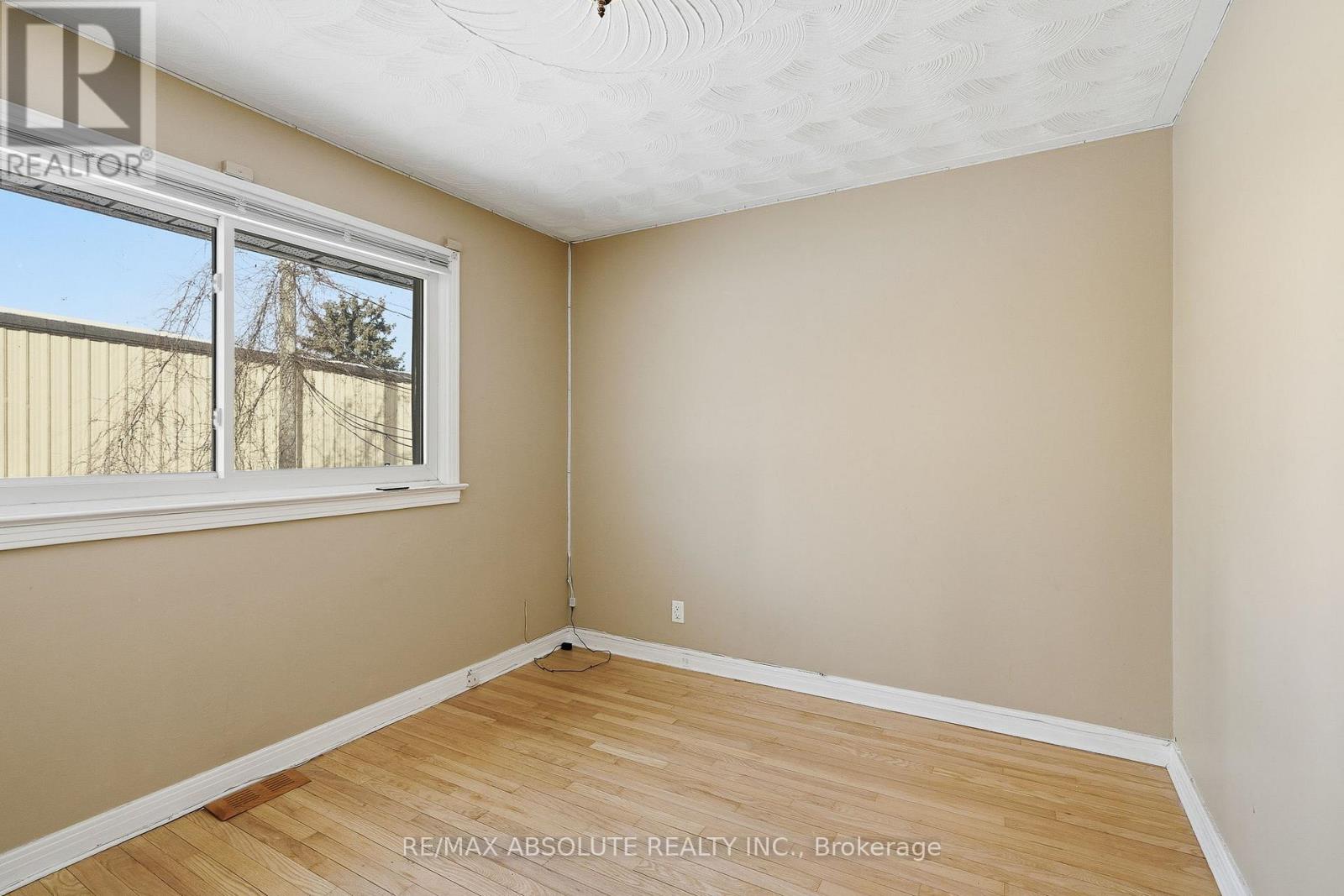 408-410 Allen Boulevard, Ottawa, Ontario  K1L 7B5 - Photo 21 - X12791108