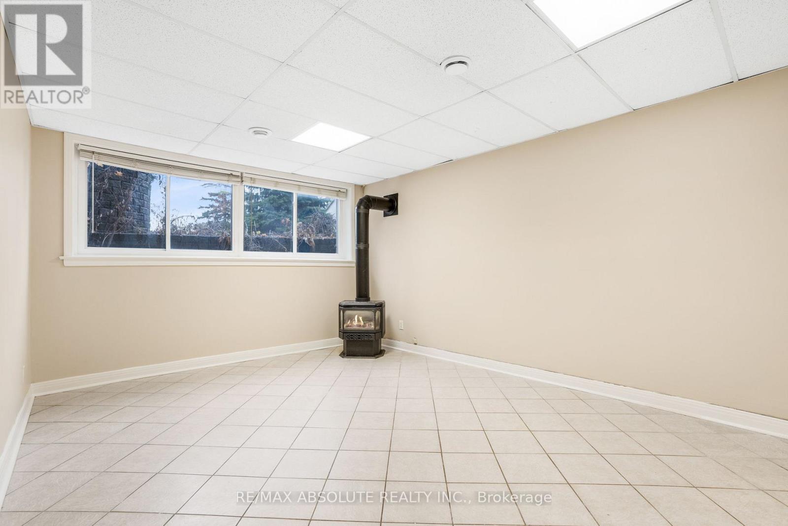 408-410 Allen Boulevard, Ottawa, Ontario  K1L 7B5 - Photo 32 - X12791108