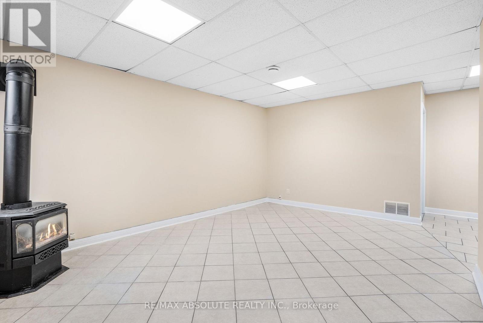 408-410 Allen Boulevard, Ottawa, Ontario  K1L 7B5 - Photo 36 - X12791108