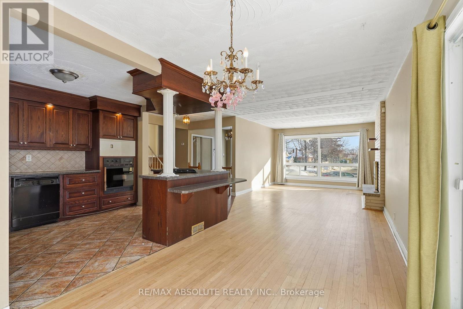 408-410 Allen Boulevard, Ottawa, Ontario  K1L 7B5 - Photo 7 - X12791108