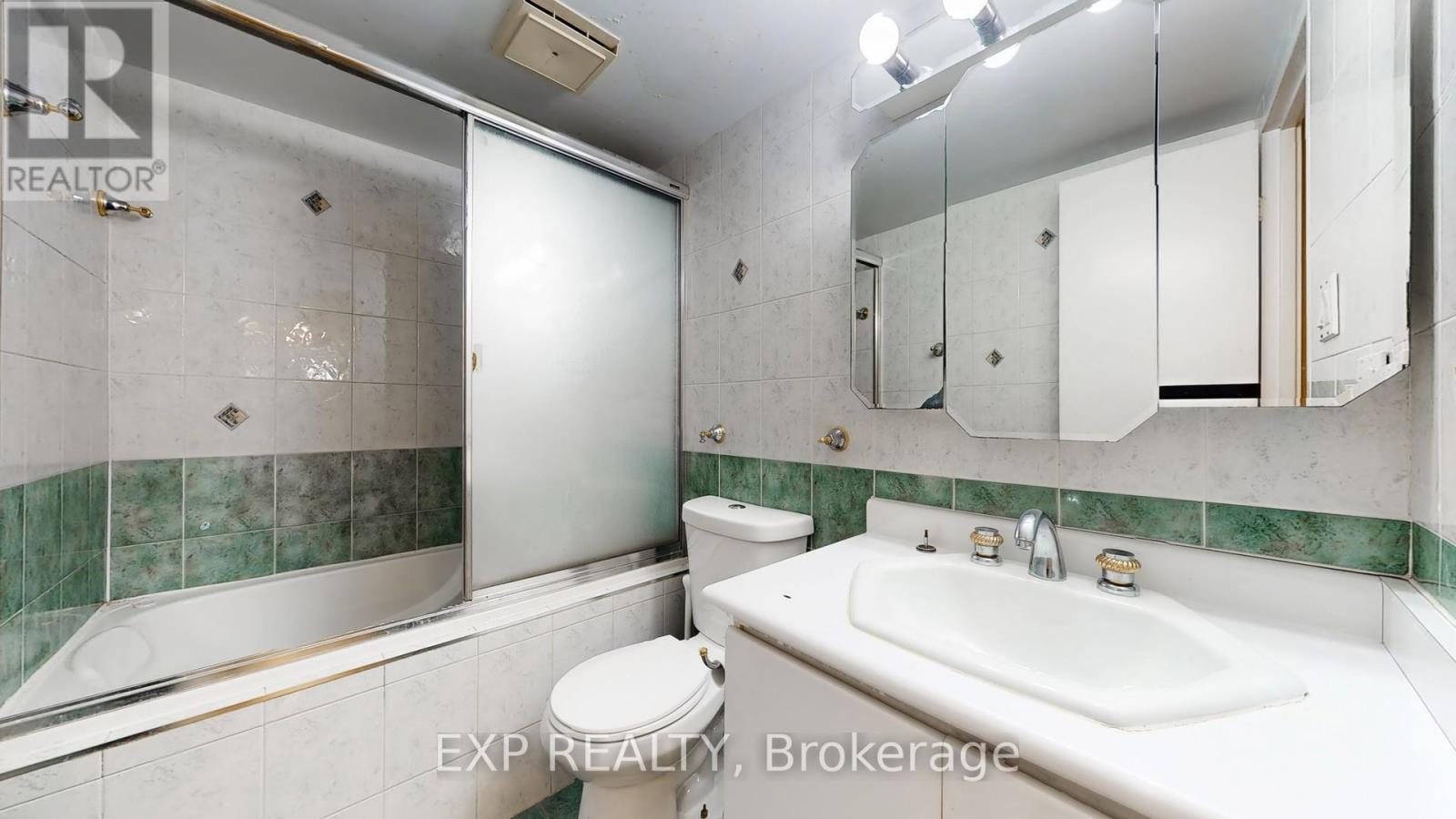 301 - 10 Tangreen Court, Toronto, Ontario  M2M 4B9 - Photo 17 - C12791114