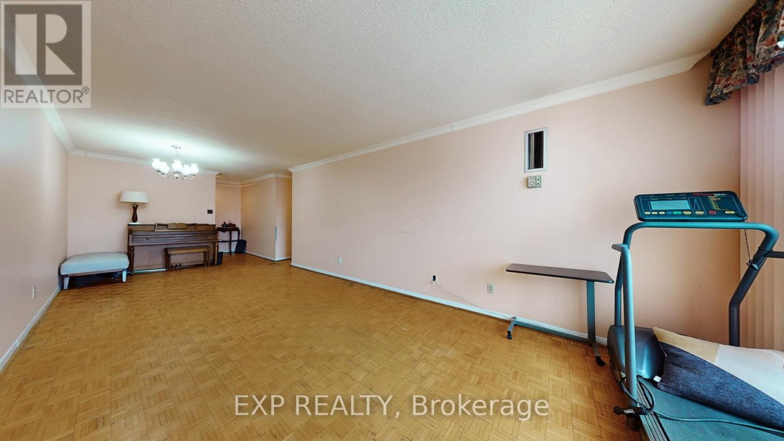 301 - 10 Tangreen Court, Toronto, Ontario  M2M 4B9 - Photo 9 - C12791114