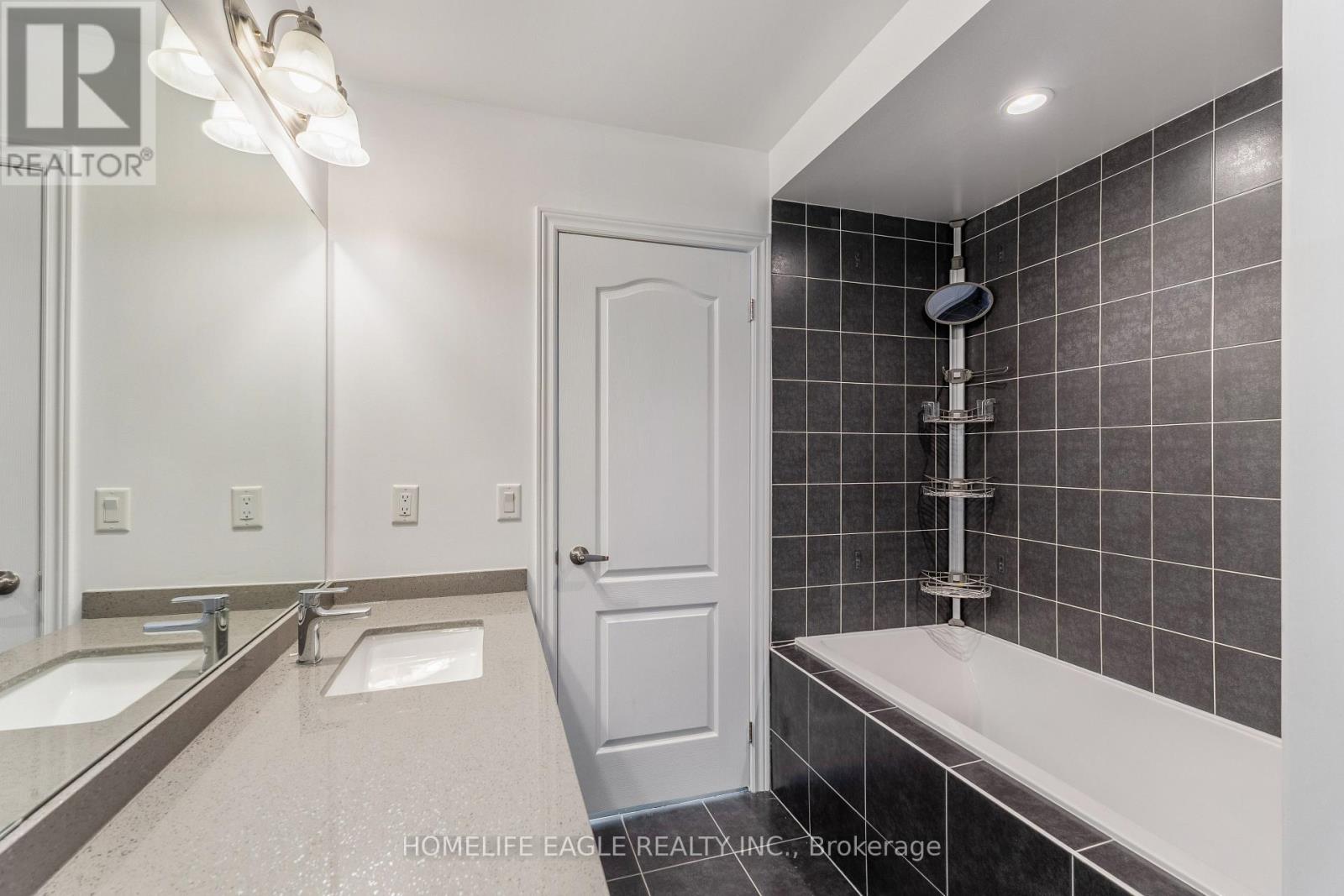 776 Prest Way, Newmarket, Ontario  L3X 0J6 - Photo 17 - N12781248