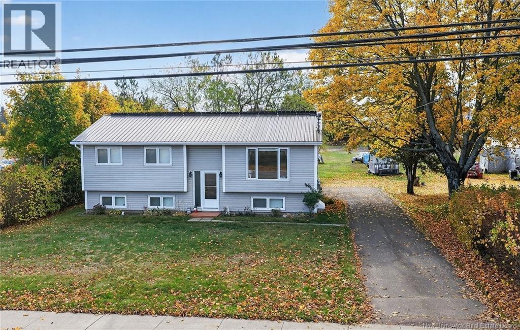 671 Main St., Shediac, New Brunswick  E4P 2C8 - Photo 2 - NB127614