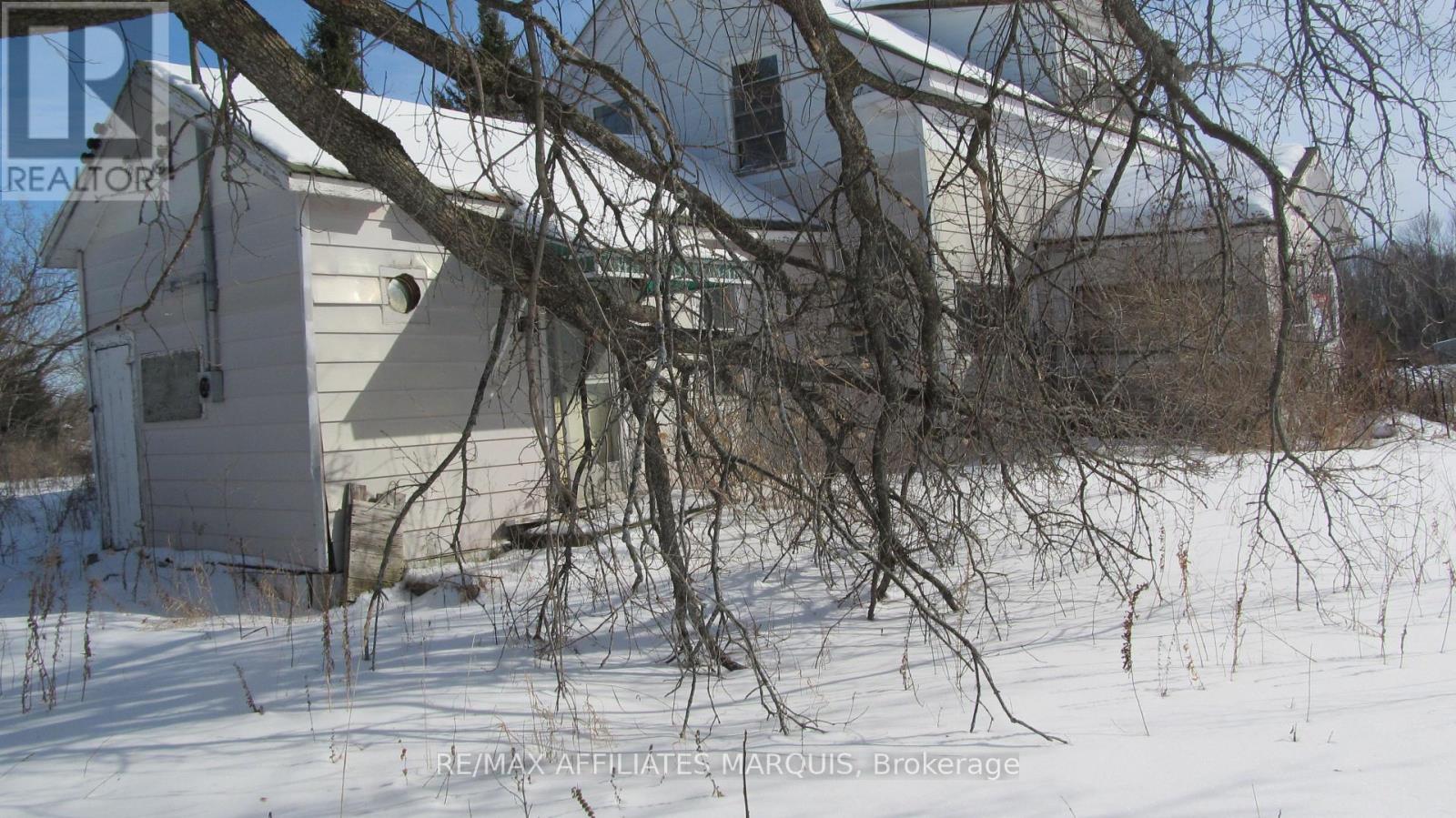 15554 Saving Street, South Stormont, Ontario  K0C 1Y0 - Photo 3 - X12791124