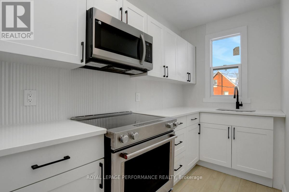 2 - 9 Larch Street, Ottawa, Ontario  K1R 6W4 - Photo 6 - X12791128