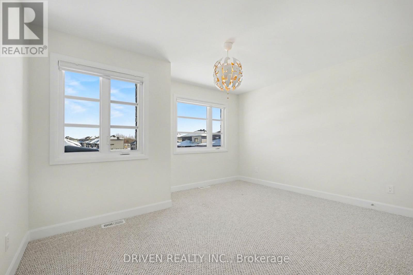 429 Aurora Street, Russell, Ontario  K4R 0L3 - Photo 14 - X12791132