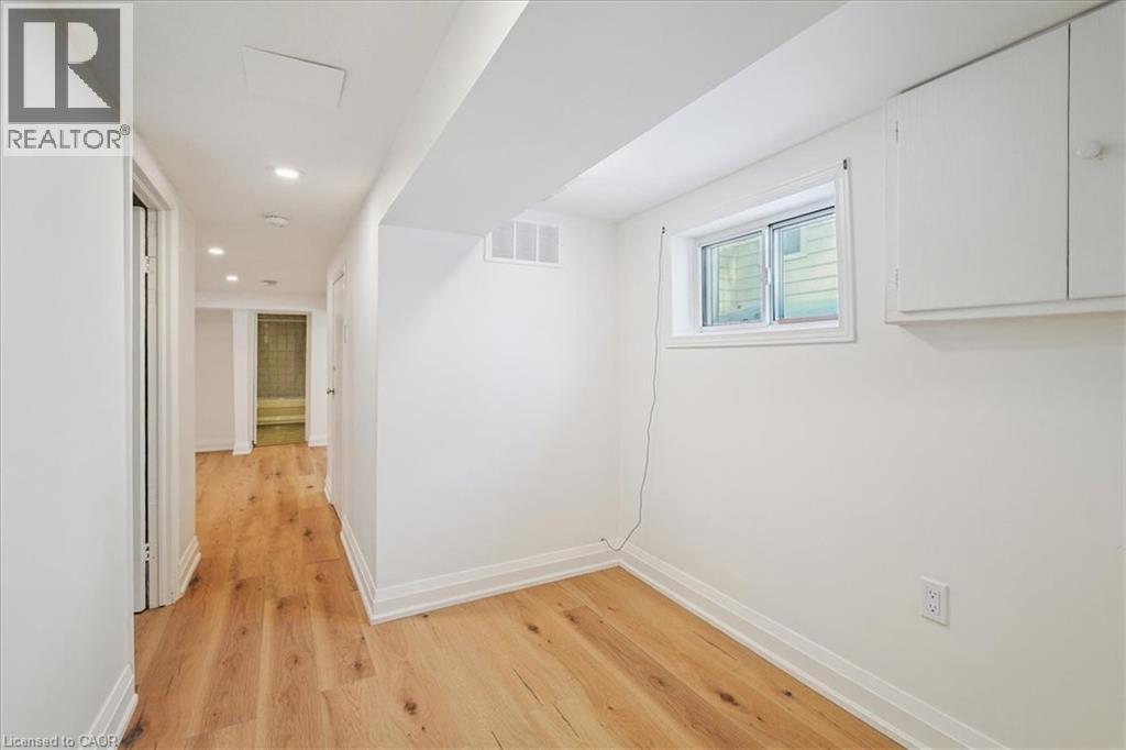 135 Deane Avenue, Oakville, Ontario  L6K 1N2 - Photo 27 - 40804954