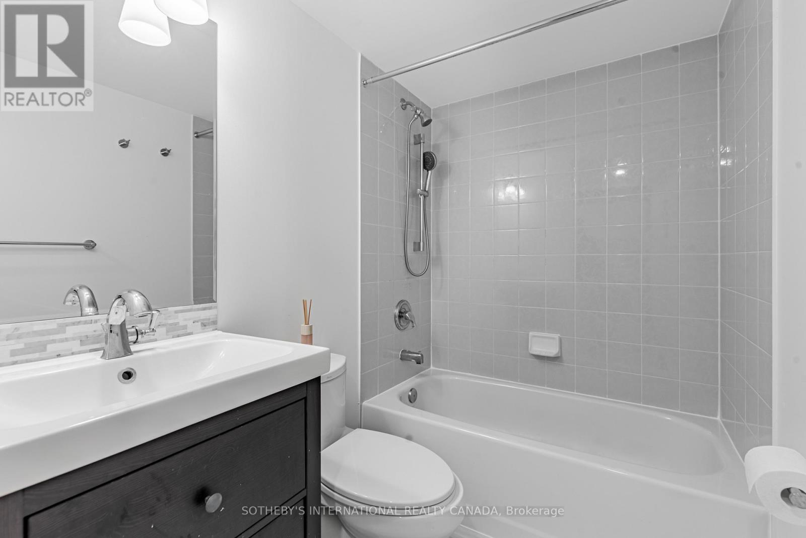 305 - 75 Weldrick Road E, Richmond Hill, Ontario  L4C 0H9 - Photo 28 - N12791116