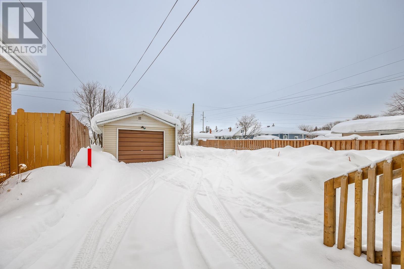 183 Henrietta Ave, Sault Ste. Marie, Ontario  P6C 2A2 - Photo 4 - SM260302