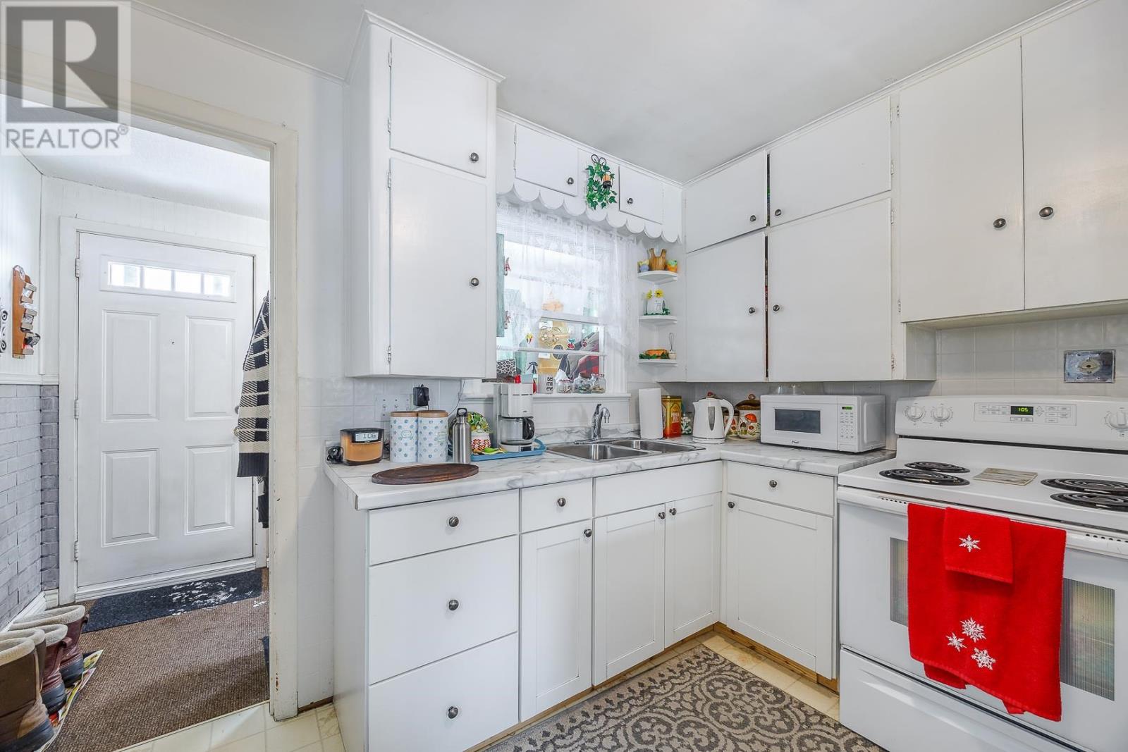 183 Henrietta Ave, Sault Ste. Marie, Ontario  P6C 2A2 - Photo 8 - SM260302