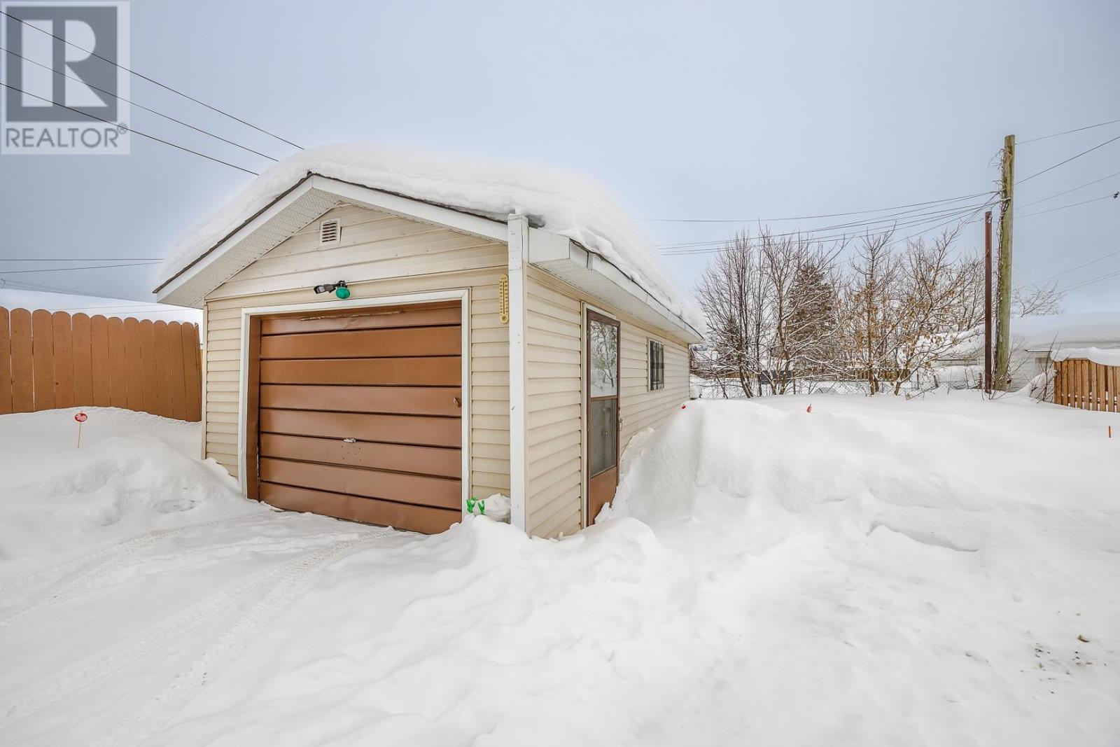 183 Henrietta Ave, Sault Ste. Marie, Ontario  P6C 2A2 - Photo 6 - SM260302