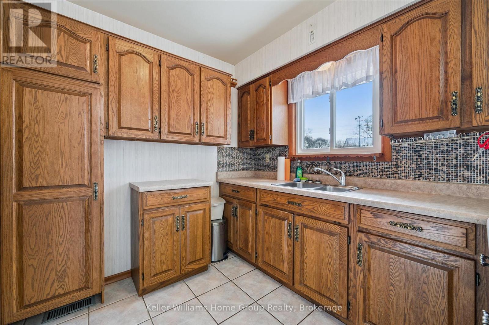 5 Westoby Place, Guelph, Ontario  N1E 2B2 - Photo 11 - X12791154