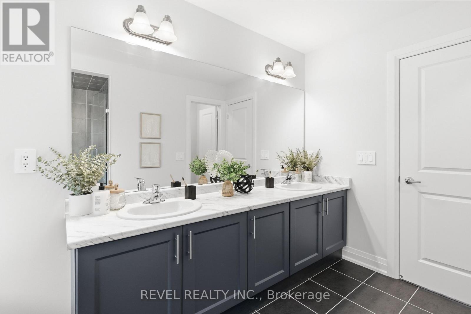 47 Corley Street, Kawartha Lakes, Ontario  K9V 6C2 - Photo 30 - X12791140