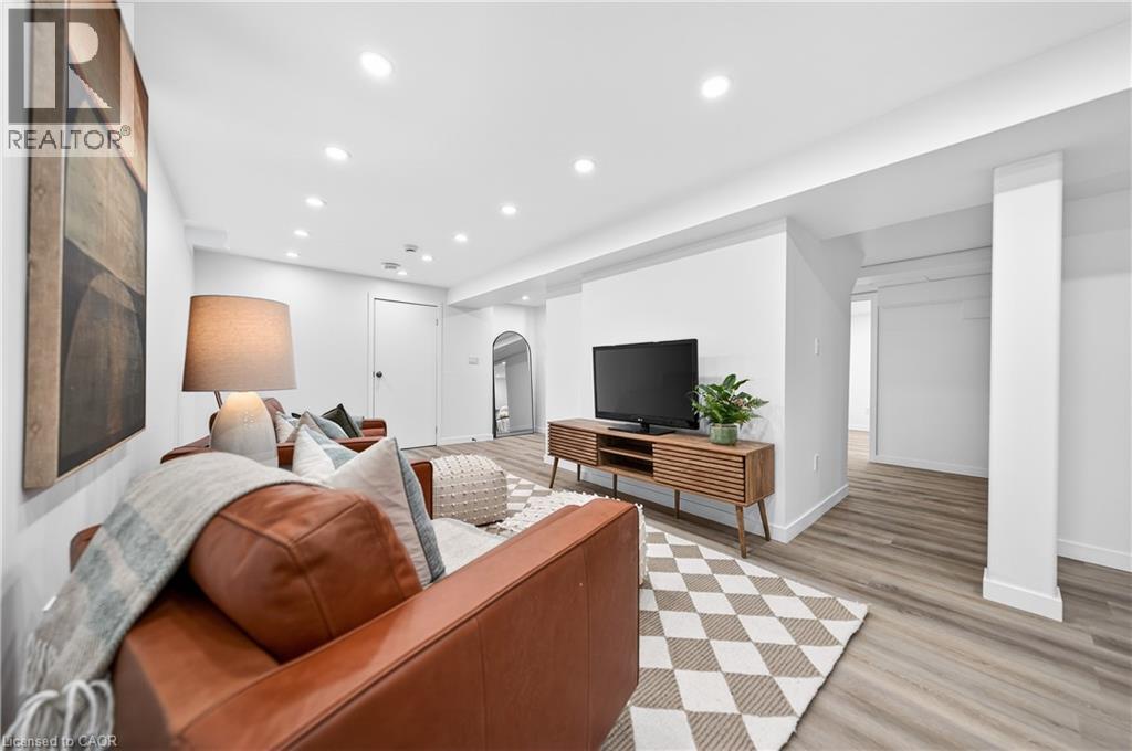 243 Highview Drive, Kitchener, Ontario  N2N 2K3 - Photo 38 - 40803880