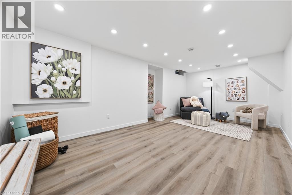 243 Highview Drive, Kitchener, Ontario  N2N 2K3 - Photo 39 - 40803880